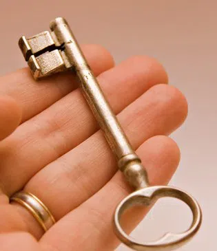 Bristol Locksmith Service Bristol, CT 860-359-9071 - copy-key